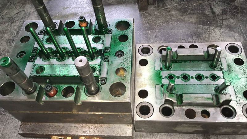 医疗器械模具定制：如何确保精准与可靠**