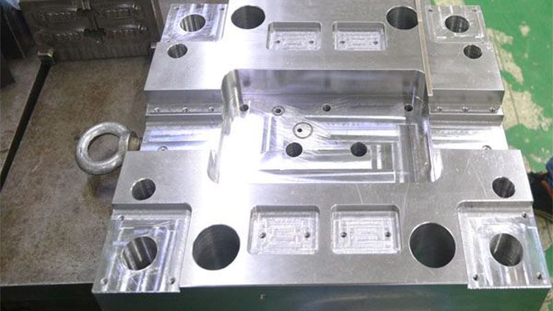 注塑模具顶针维修：关键步骤与注意事项**